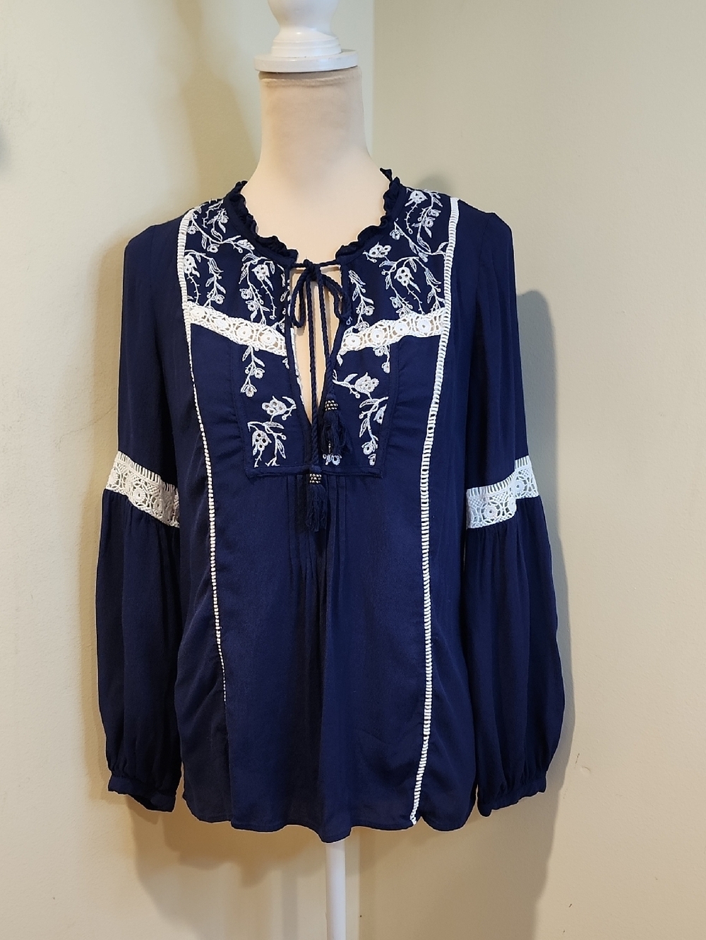 Pale Sky Navy Top with White Floral Embroidery Sz M